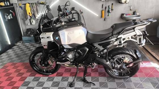 BMW R 1300 GS ADVENTURE TRIPLE BLACK BMW R 1300 GS ADVENTURE TRIPLE BLACK